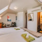 Obester Panzio Гостевой дом 3*