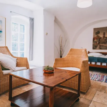Guest house Obester Panzio *