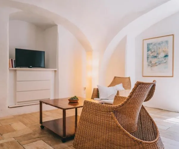 Obester Panzio Konukevi 3*